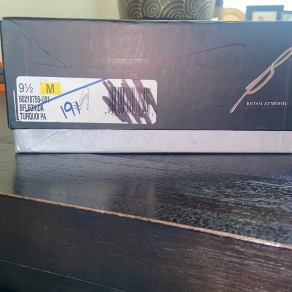 Brian Atwood Women's Leonida Turquoise Patent Pump size 9 1/2 - Picture 10 of 10